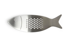 Load image into Gallery viewer, Stainless steel fish garlic grater
