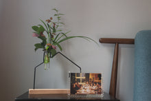 Load image into Gallery viewer, Steti Wire Flower Stand with Glass Vase, Decorative Unique Metal Wire Flower Vase, Matte Black
