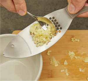 Stainless steel fish garlic grater