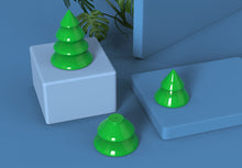 Load image into Gallery viewer, Steti Salt and Pepper Shaker, Ceramic, Lovely Christmas Tree Design, White or Green
